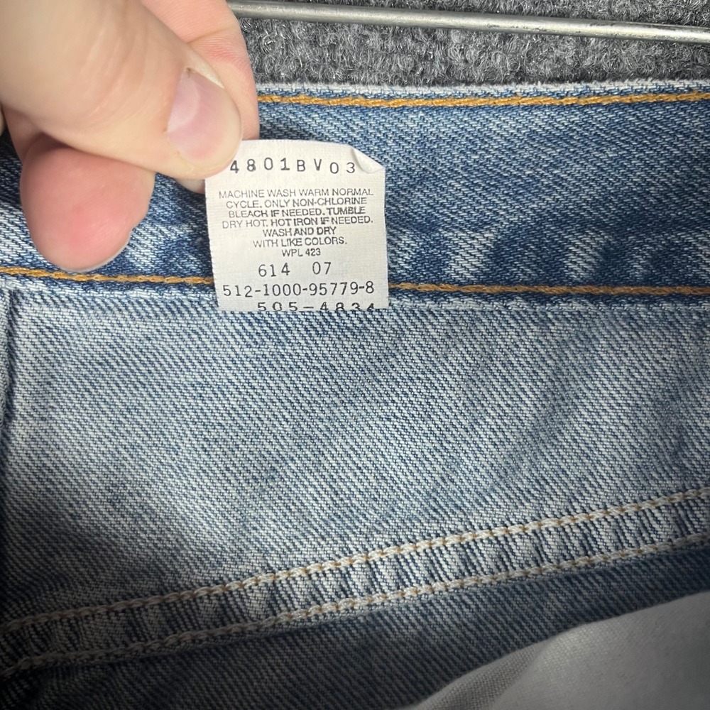 Vintage Levis 505 Regular Fit Jeans Mens 34 Light Wash Blue Straight Leg USA - Picture 8 of 8